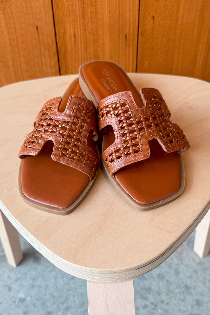 Olivia Square toe Flat Sandal