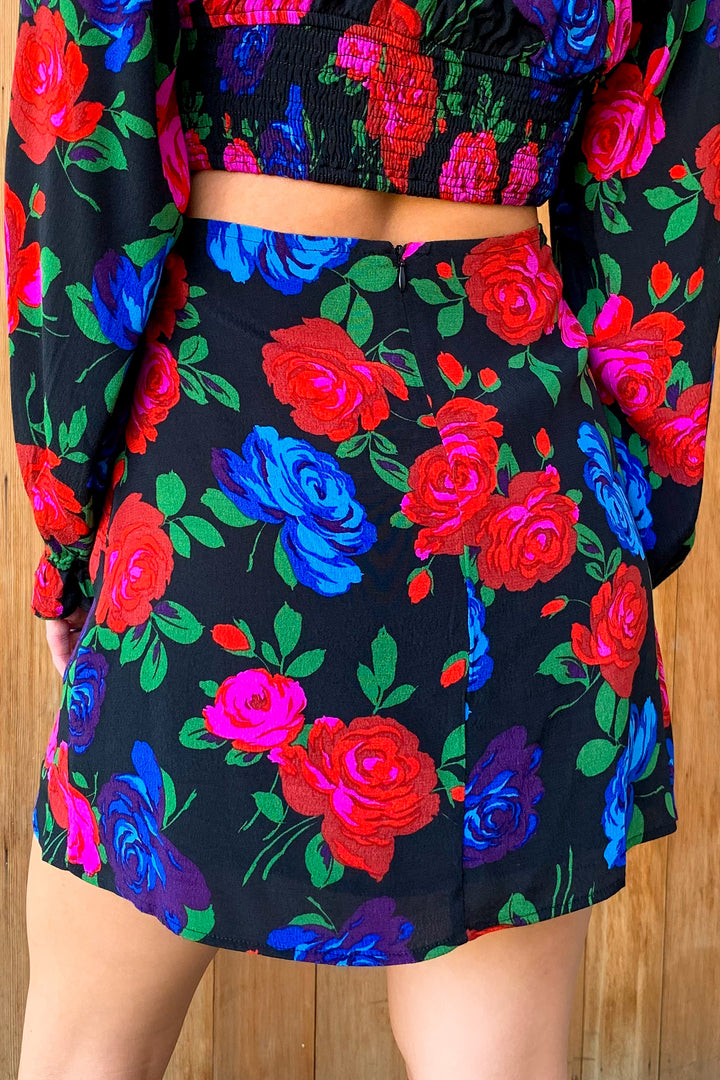 Roses Are Not Only Red Slit Mini Skirt